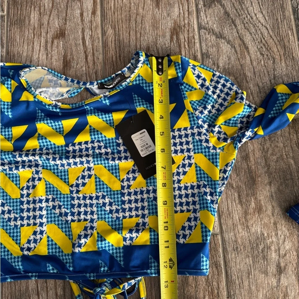 Fashion Nova Day Dreamin' Set in blue multi.